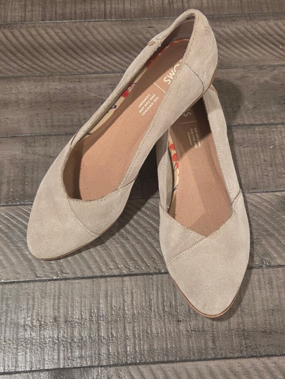 TOMS Women's Suede Ballet Flats Beige Size 8.5